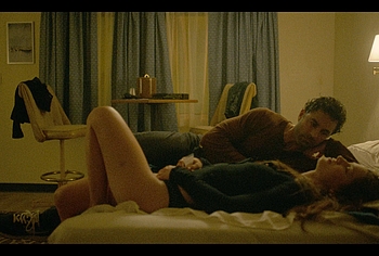 Melissa Benoist masturbating