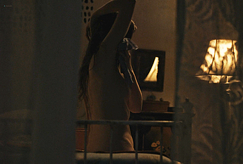 Kate Lyn Sheil naked