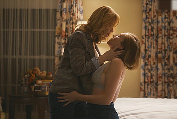 Christina Hendricks nudes