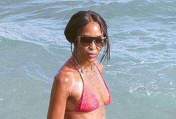 Naomi Campbell beach pics