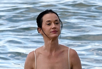 Katy Perry body nude