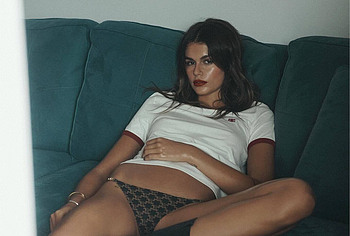 Kaia Gerber cameltoe