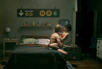 Zo Kravitz nude in Caught Stealing