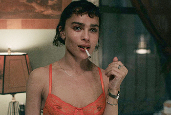 Zo Kravitz nude in Caught Stealing