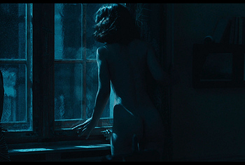 Paula Beer Nude in Never Look Away