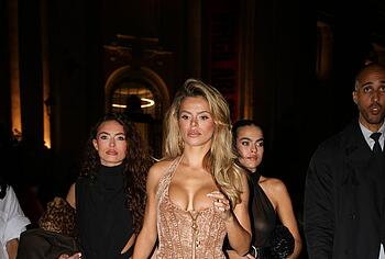 Brooks Nader nude on public