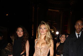 Brooks Nader nude on public