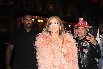 Jennifer Lopez oops moment