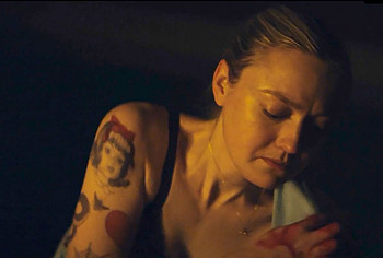 Dakota Fanning nude in Vicious