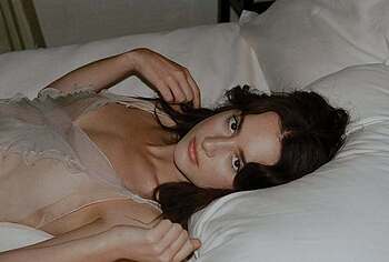 Grace Van Patten sexy pics