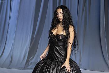 Charli XCX nipslip moment