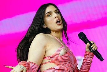 Mae Muller bare tits