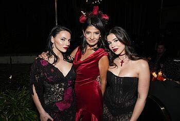 Dafne Keen upskirt pics