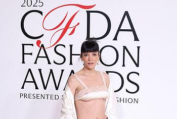 Lily Allen nipslip moments