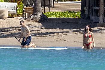 Margaret Qualley bikini pics