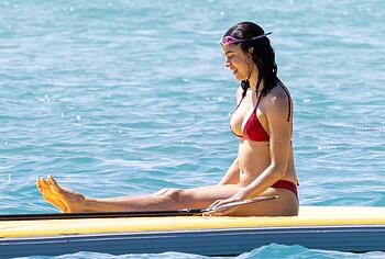 Margaret Qualley bikini pics