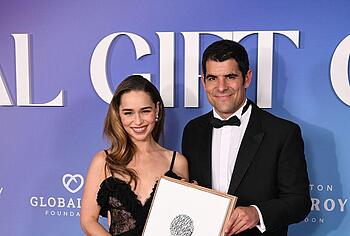 Emilia Clarke see throught pics