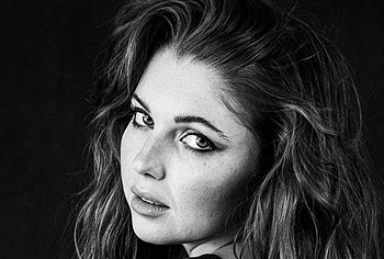 Samantha Hanratty nude photos