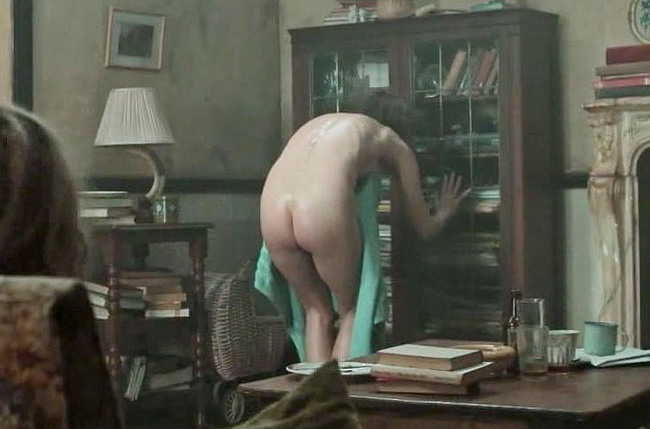 Embeth Davidtz Nude Scenes in Don’t Let’s Go to the Dogs Tonight