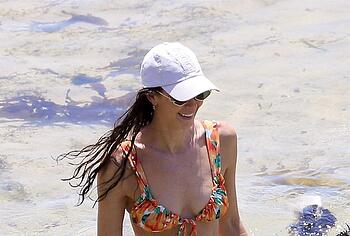 Brittany Hockley cameltoe