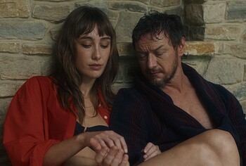 Almudena Amor nude in Pose