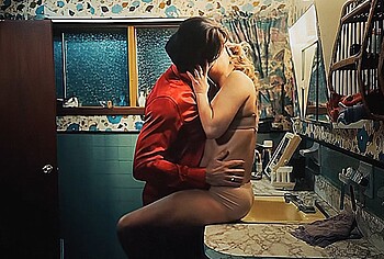 Kate Hudson nudes in Song Sung Blue