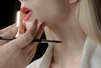 Anya Taylor-Joy oops nude