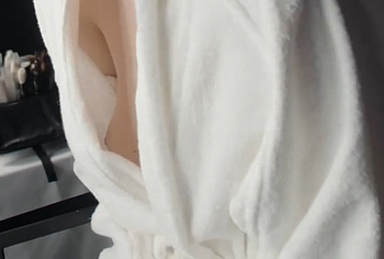 Anya Taylor-Joy oops nude