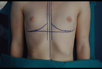 Lux Pascal nude in Queen of Coal