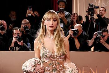 Jennifer Lawrence sexy at the Golden Globe Awards
