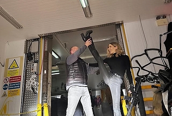 Kate Beckinsale oops and bikini pics