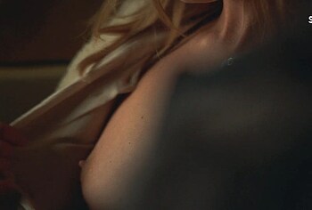 Frida Gustavsson Frontal Nude Scenes in Faithless