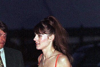 Elizabeth Hurley topless and sexy