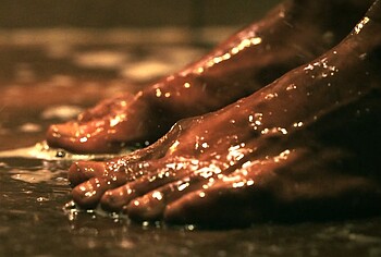 Karolina Wydra nude in Pluribus