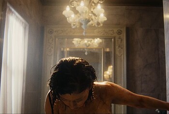 Jessica Alexander Nude Scenes in The Beauty