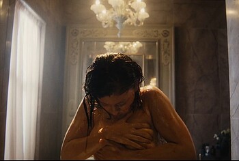 Jessica Alexander Nude Scenes in The Beauty