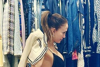 Jennifer Lopez Nipple Slip And Bare Breast Photos