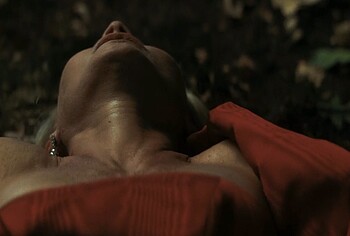 Gwyneth Paltrow Wild Sex Scenes in Marty Supreme