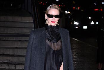 Naomi Watts nude tits pics