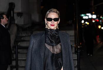 Naomi Watts nude tits pics