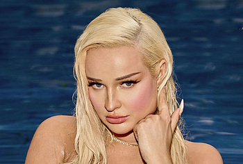 Kim Petras Nip Slip And See Through Public Photos