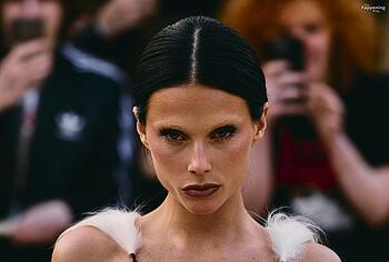 Valentina Zenere Shows Off Her Big Tits On Public