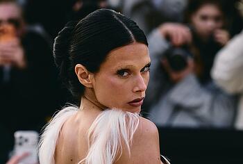 Valentina Zenere Shows Off Her Big Tits On Public