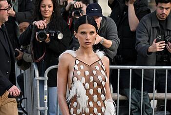 Valentina Zenere Shows Off Her Big Tits On Public