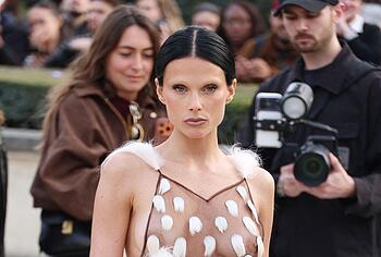 Valentina Zenere Shows Off Her Big Tits On Public