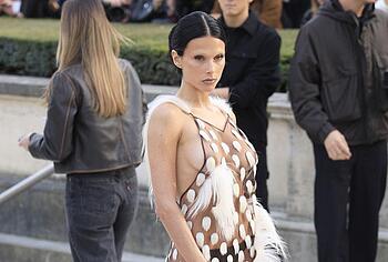 Valentina Zenere Shows Off Her Big Tits On Public