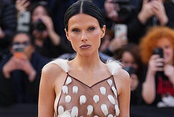 Valentina Zenere nipslip