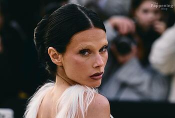 Valentina Zenere paparazzi