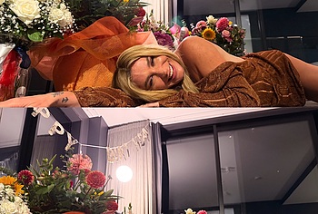 Kesha Nude And Wet Underwear Photos