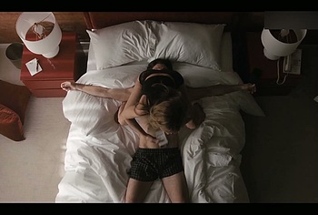 Linda Cardellini nude and sex scenes